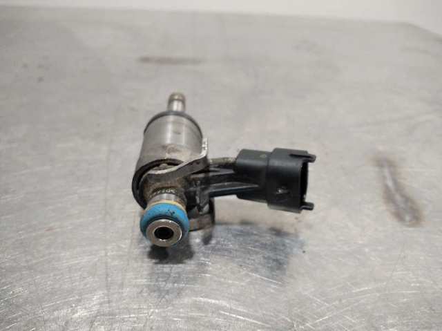 Wtryskiwacz paliwa Hyundai Ix35 LM