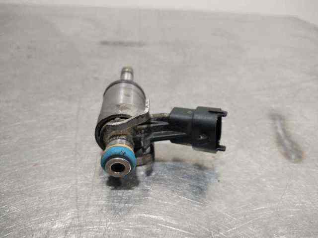 Wtryskiwacz paliwa Hyundai Ix35 LM