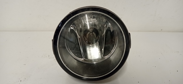 Lampa przeciwmgielna lewa/prawa 2615089906 NISSAN