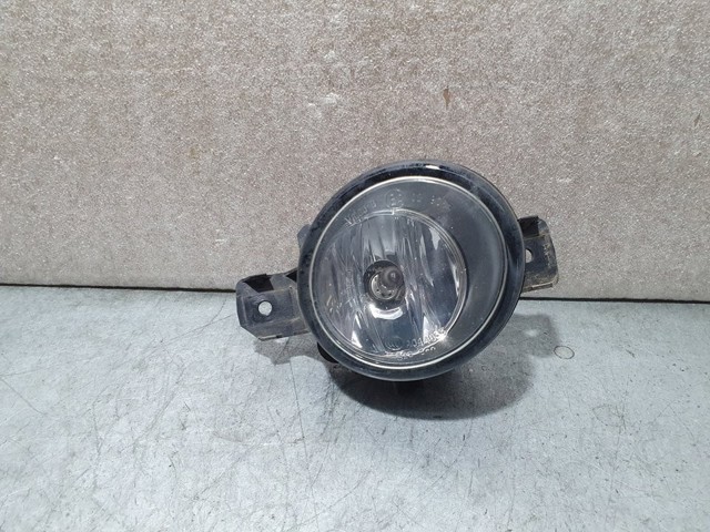 Lampa przeciwmgielna prawa 261508990A NISSAN