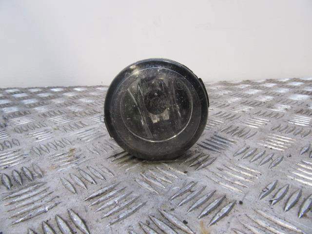 Lampa przeciwmgielna lewa/prawa 261508990B NISSAN