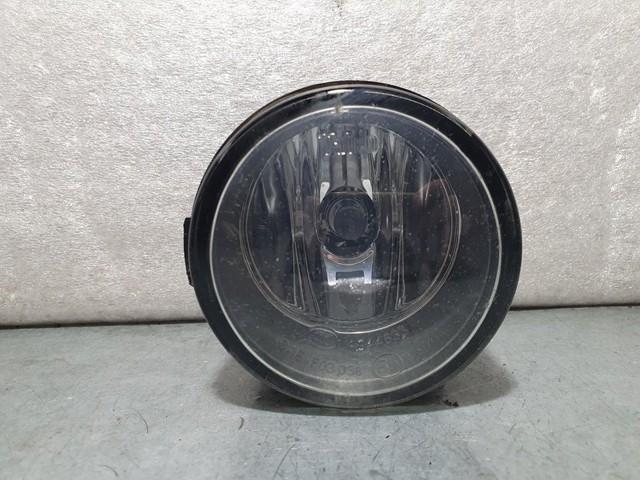 Lampa przeciwmgielna lewa/prawa 261508992B NISSAN