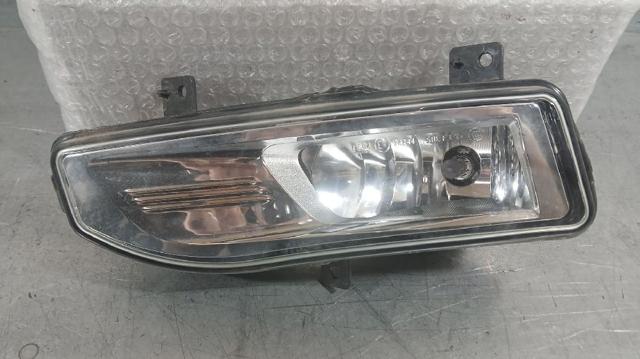 Lampa przeciwmgielna prawa 261508995A NISSAN