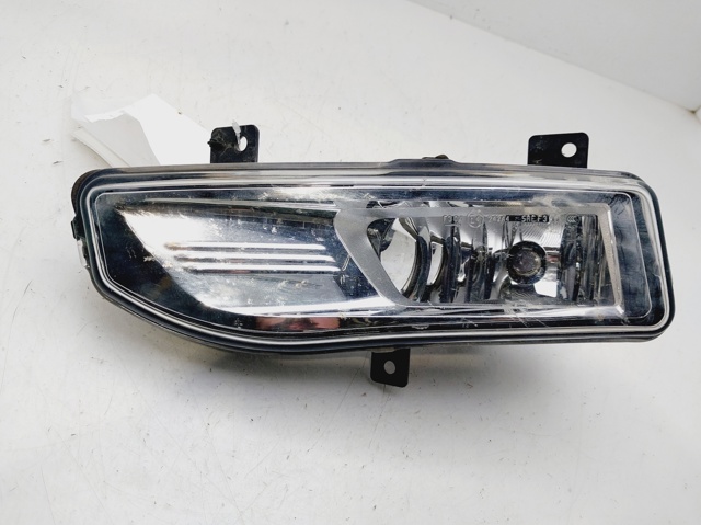 Lampa przeciwmgielna lewa 261558995A NISSAN
