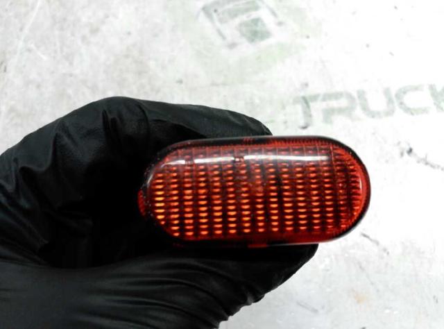Powtarzacz kierunkowskazu na błotniku 2616000QAA RENAULT