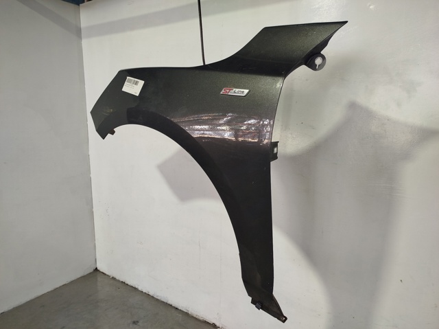 Błotnik przedni lewy Ford Focus 4 HP