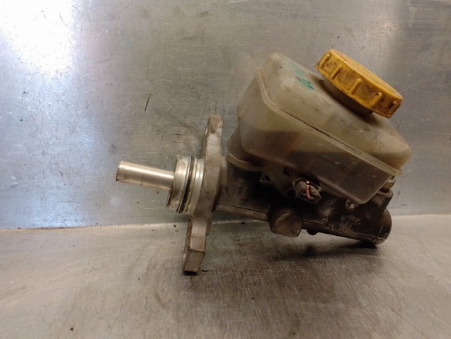 Główny cylinder hamulców 26401AG030 SUBARU