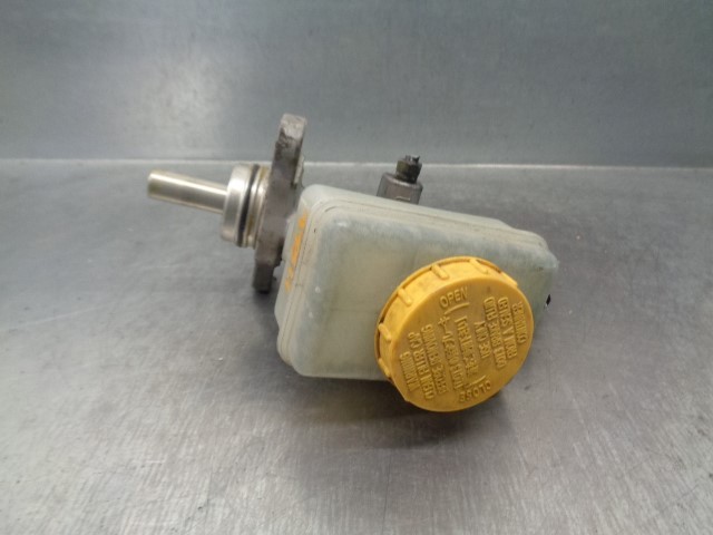 Główny cylinder hamulców 26401AG030 SUBARU