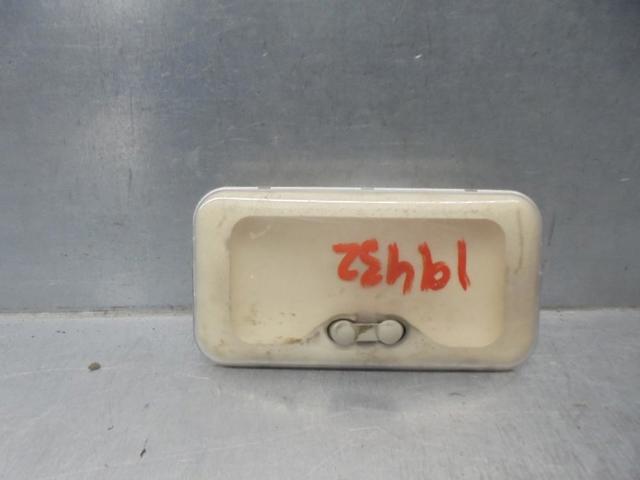 Lampka oświetlenia kabiny tylna 264306877R OPEL