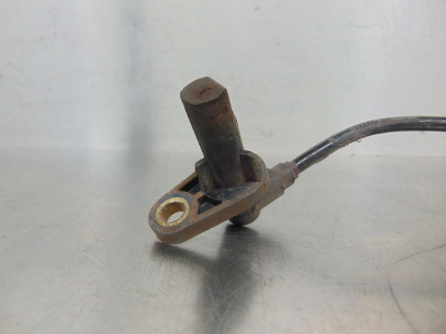 Czujnik ABS przedni 265007527 RENAULT