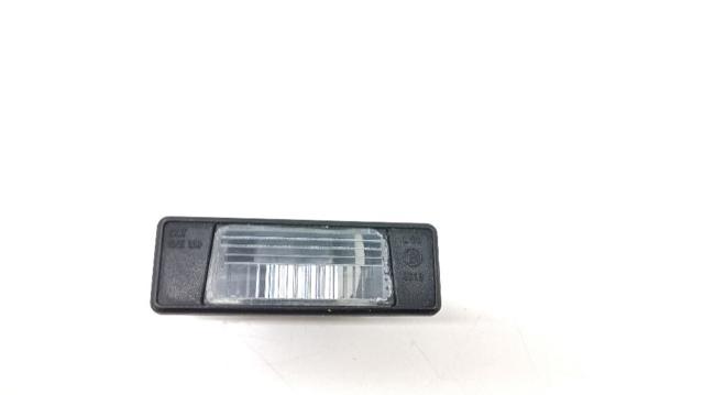 Lampa oświetlenia tylnej tablicy rejestracyjnej 26510JD00A NISSAN