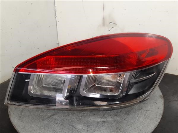 Lampa zespolona tylna prawa 265500008R RENAULT