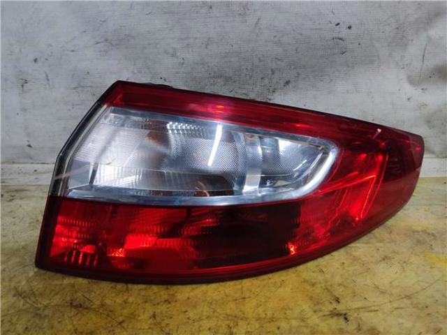 Lampa zespolona tylna prawa zewnętrzna 265500016R RENAULT