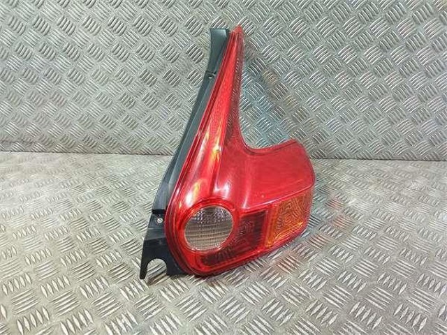 Lampa zespolona tylna prawa 265501KA0A NISSAN