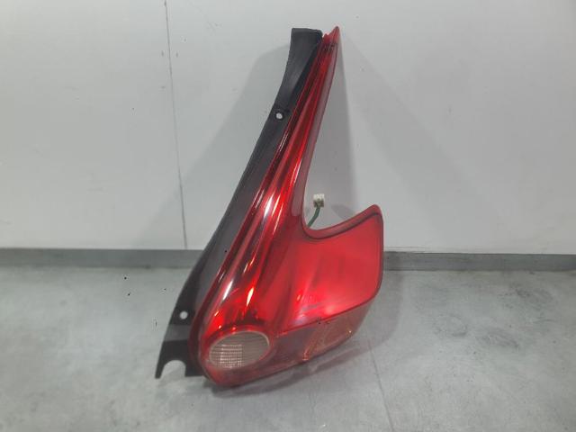 Lampa zespolona tylna prawa 265501KA0B NISSAN