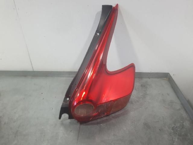 Lampa zespolona tylna prawa 265501KA0B NISSAN