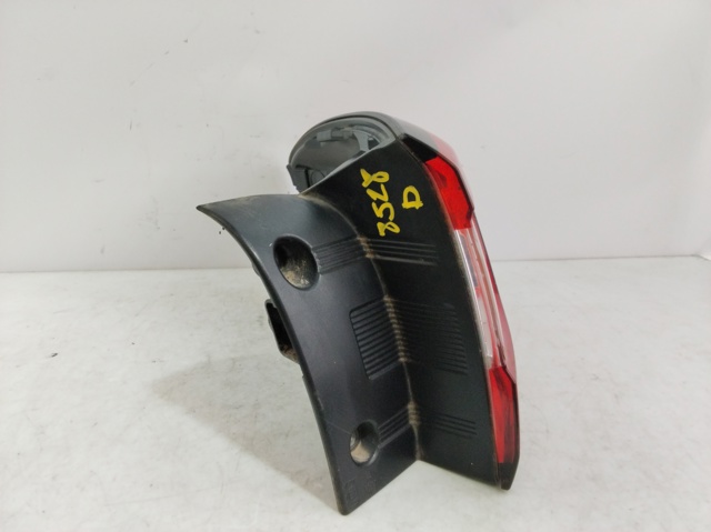 Lampa zespolona tylna prawa zewnętrzna 265502731R RENAULT