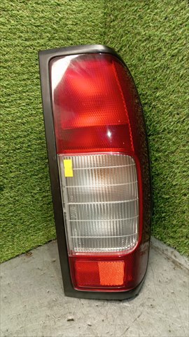 Lampa zespolona tylna prawa 265503S225 NISSAN