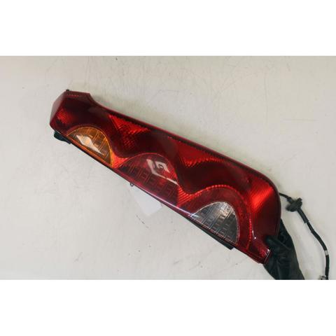 Lampa zespolona tylna prawa 265509U000 NISSAN