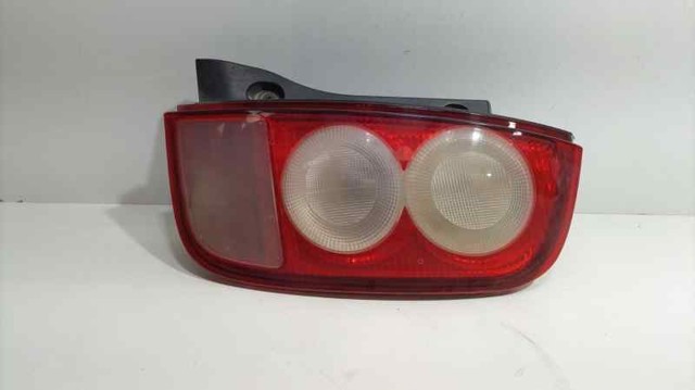 Lampa zespolona tylna prawa 26550AX720 NISSAN