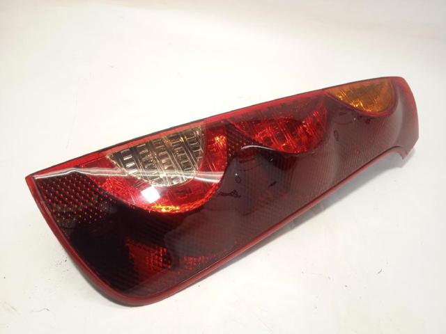 Lampa zespolona tylna prawa 26550BH00B Nissan