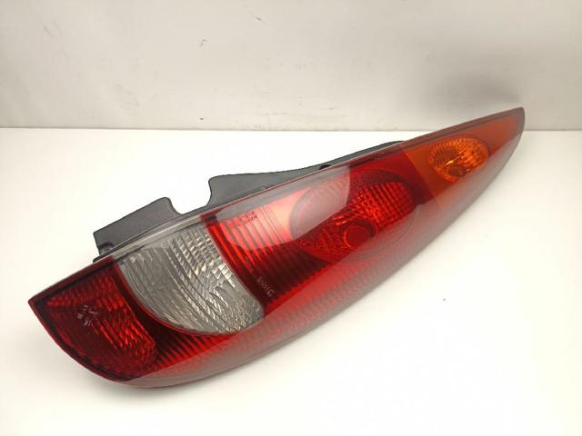 Kupić Lampa zespolona tylna prawa Nissan Almera  V10 w dobrej cenie