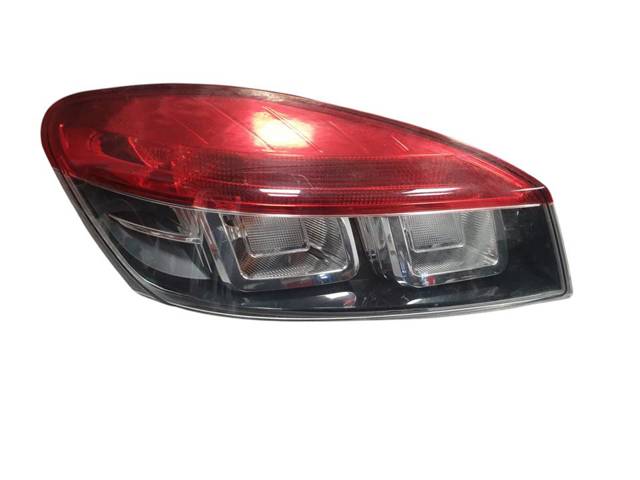 Lampa zespolona tylna lewa 265550008R RENAULT