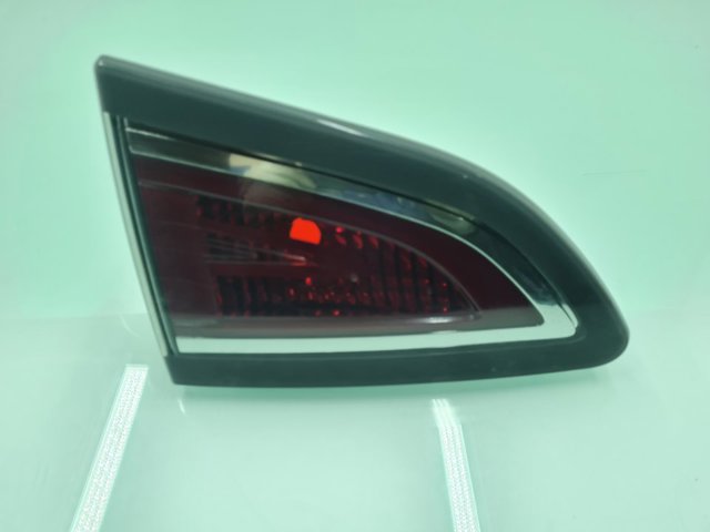 Lampa zespolona tylna lewa wewnętrzna 265551471R RENAULT