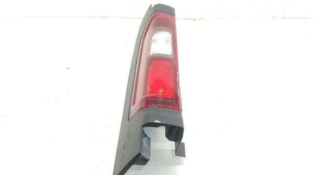 Lampa zespolona tylna lewa górna 265556737R OPEL