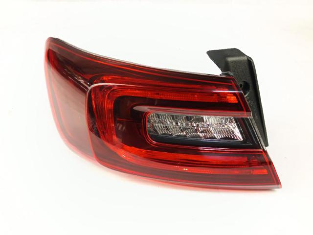 Lampa zespolona tylna lewa zewnętrzna 265559888R RENAULT
