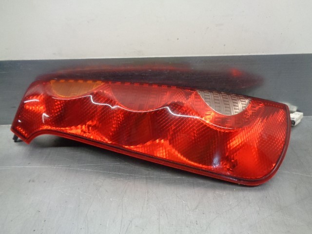Lampa tylna Nissan Note