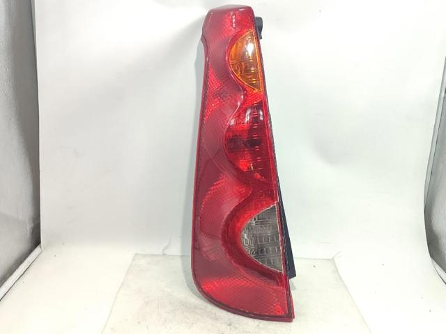 Lampa zespolona tylna lewa 265559U000 NISSAN