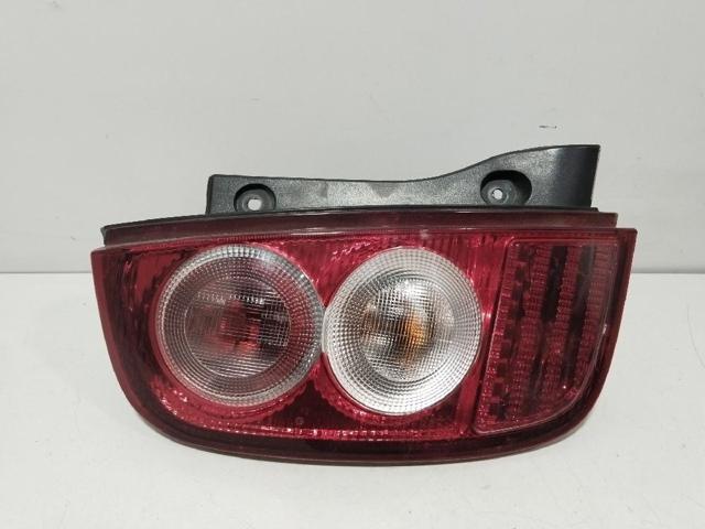Lampa zespolona tylna lewa 26555AX720 NISSAN