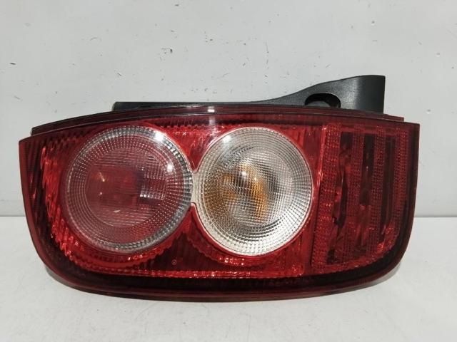 Lampa zespolona tylna lewa 26555AX720 NISSAN