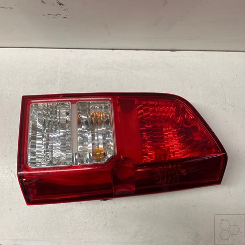 Lampa zespolona tylna lewa 26555EB30C NISSAN