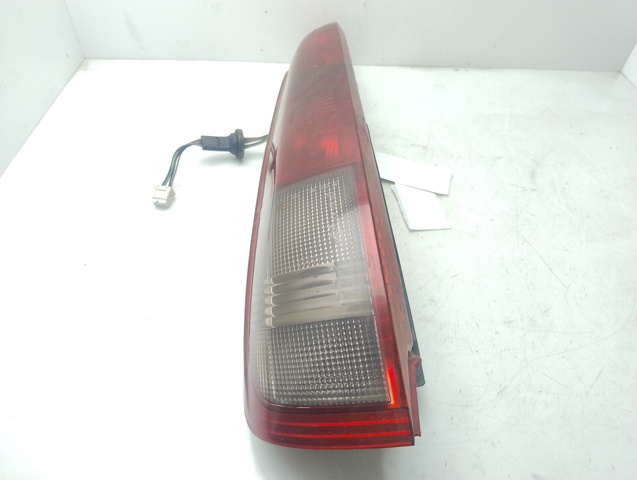 Lampa zespolona tylna lewa 26555EQ00B NISSAN