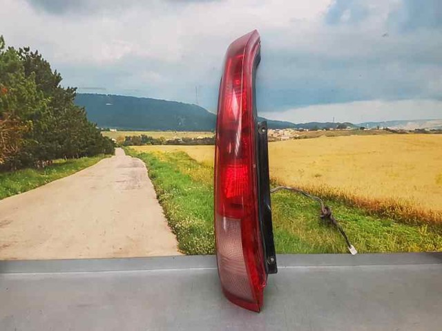 Lampa zespolona tylna lewa 26555EQ00B NISSAN