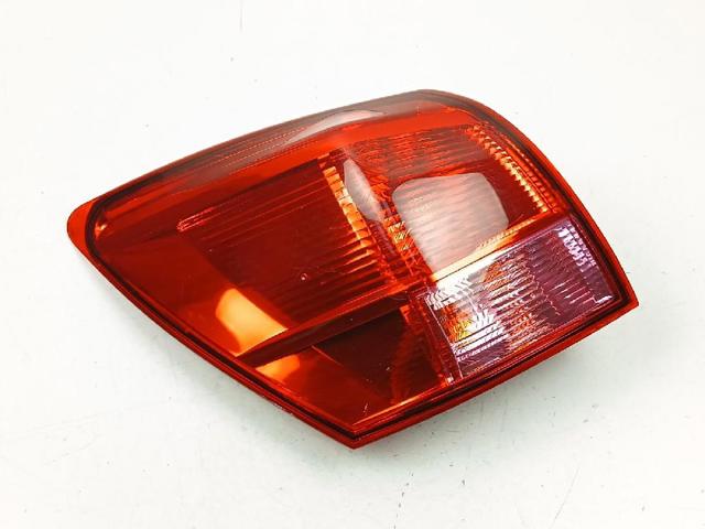 Lampa zespolona tylna lewa zewnętrzna 26555EY00A NISSAN