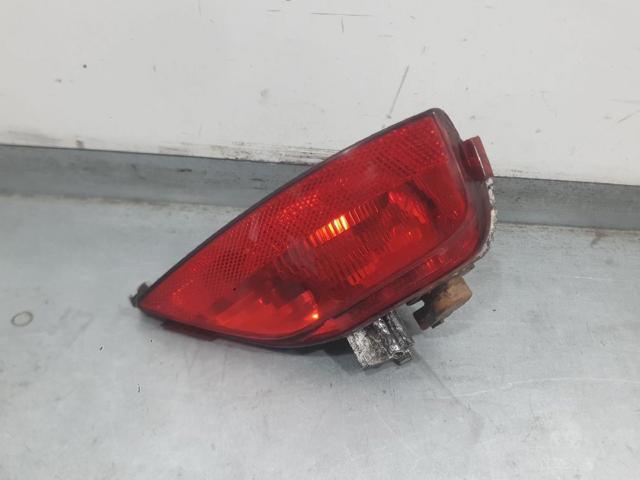 Przednia lampa przeciwmgielna tylna prawa 265806717R RENAULT
