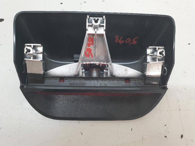 Lampa stop tylna dodatkowa Dacia Duster HS