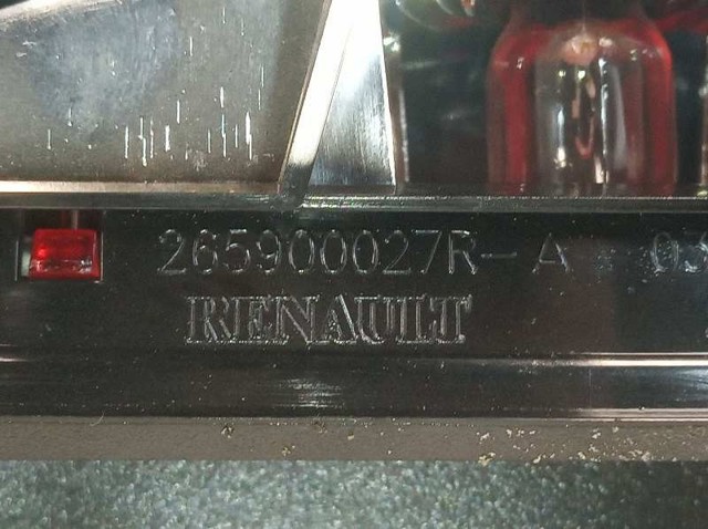 Lampa stop tylna dodatkowa Dacia Duster HS