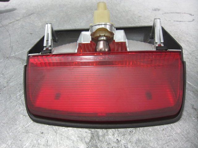 Lampa stop tylna dodatkowa 26590AX000 NISSAN