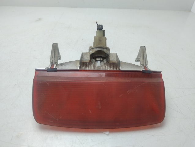 Lampa stop tylna dodatkowa 26590AX000 NISSAN
