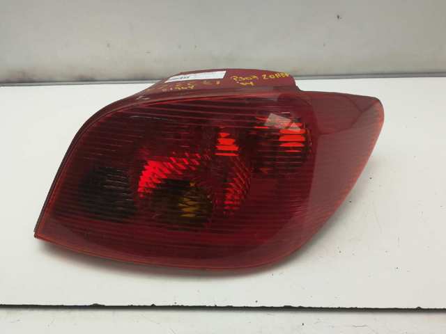 Lampa zespolona tylna prawa 26674T0206 PEUGEOT