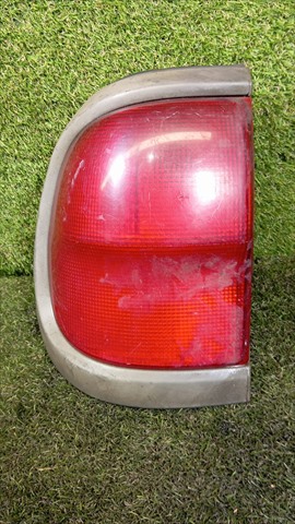 Lampa zespolona tylna lewa 268550X000 NISSAN