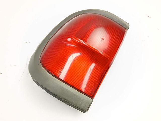 Lampa zespolona tylna lewa 268550X000 NISSAN