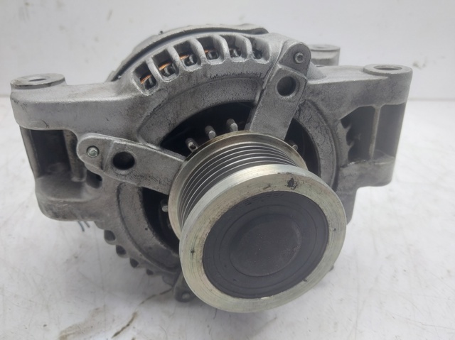 Alternator 270600G011 TOYOTA