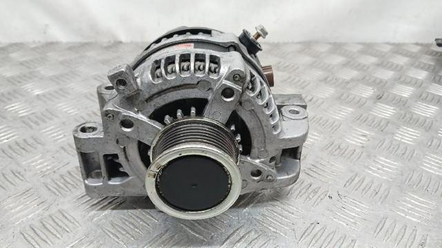 Alternator 270600G011 TOYOTA
