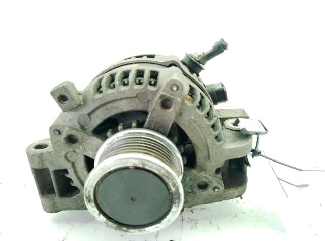 Alternator 270600R040 TOYOTA