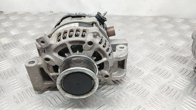 Alternator Toyota Auris